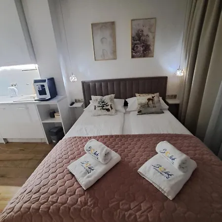 Solek, Hotelowe I Goscinne Ze Sniadaniem, Przyjazne Zwierzetom, Wyjatkowe, Z Widokiem Na Jezioro Jamno I W Bardzo Bliskiej Odleglosci Od Morza Apartman