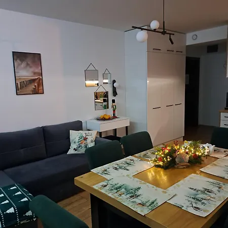 Solek, Hotelowe I Goscinne Ze Sniadaniem, Przyjazne Zwierzetom, Wyjatkowe, Z Widokiem Na Jezioro Jamno I W Bardzo Bliskiej Odleglosci Od Morza *