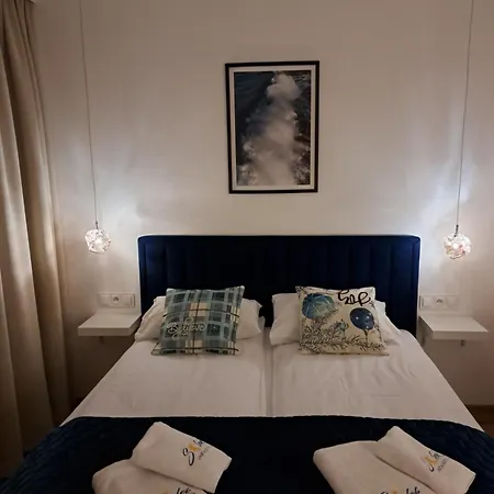 Solek, Hotelowe I Goscinne Ze Sniadaniem, Przyjazne Zwierzetom, Wyjatkowe, Z Widokiem Na Jezioro Jamno I W Bardzo Bliskiej Odleglosci Od Morza Mielno (Koszalin)