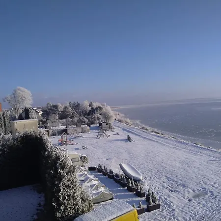 Appartement Solek, Hotelowe I Goscinne Ze Sniadaniem, Przyjazne Zwierzetom, Wyjatkowe, Z Widokiem Na Jezioro Jamno I W Bardzo Bliskiej Odleglosci Od Morza *