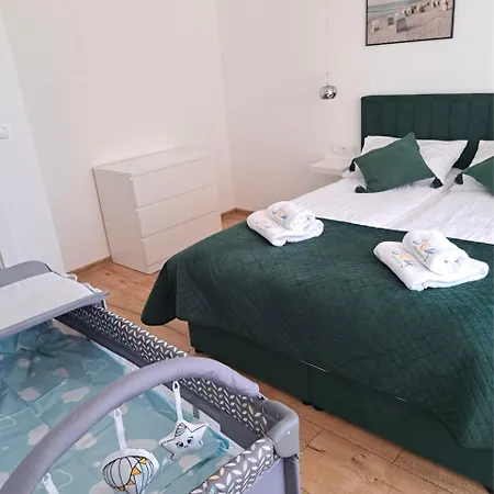 Solek, Hotelowe I Goscinne Ze Sniadaniem, Przyjazne Zwierzetom, Wyjatkowe, Z Widokiem Na Jezioro Jamno I W Bardzo Bliskiej Odleglosci Od Morza Appartement *