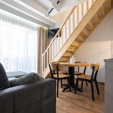 Appartement Solek, Hotelowe I Goscinne Ze Sniadaniem, Przyjazne Zwierzetom, Wyjatkowe, Z Widokiem Na Jezioro Jamno I W Bardzo Bliskiej Odleglosci Od Morza Mielno (Koszalin)