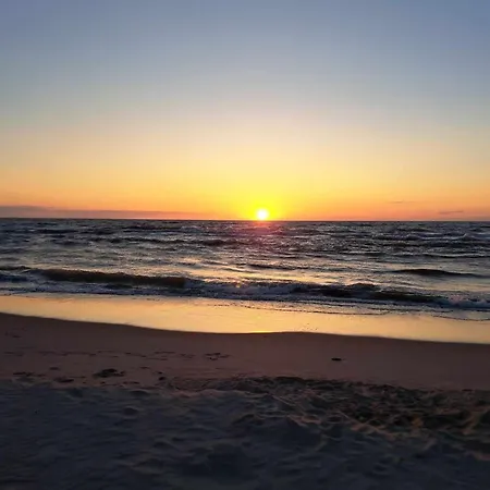 Solek, Hotelowe I Goscinne Ze Sniadaniem, Przyjazne Zwierzetom, Wyjetkowe, Z Widokiem Na Jezioro Jamno I W Bardzo Bliskiej Odleglosci Od Morza *