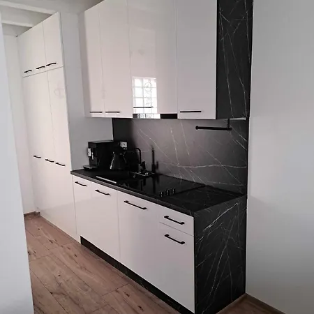 Apartman Solek, Hotelowe I Goscinne Ze Sniadaniem, Przyjazne Zwierzetom, Wyjatkowe, Z Widokiem Na Jezioro Jamno I W Bardzo Bliskiej Odleglosci Od Morza Mielno