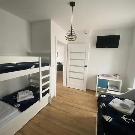 Solek, Hotelowe I Goscinne Ze Sniadaniem, Przyjazne Zwierzetom, Wyjatkowe, Z Widokiem Na Jezioro Jamno I W Bardzo Bliskiej Odleglosci Od Morza Apartman