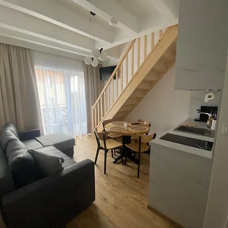 Apartman Solek, Hotelowe I Goscinne Ze Sniadaniem, Przyjazne Zwierzetom, Wyjatkowe, Z Widokiem Na Jezioro Jamno I W Bardzo Bliskiej Odleglosci Od Morza Mielno