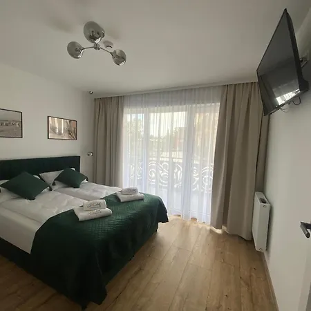 Solek, Hotelowe I Goscinne Ze Sniadaniem, Przyjazne Zwierzetom, Wyjetkowe, Z Widokiem Na Jezioro Jamno I W Bardzo Bliskiej Odleglosci Od Morza Διαμέρισμα Mielno (Koszalin)