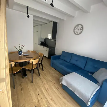 Solek, Hotelowe I Goscinne Ze Sniadaniem, Przyjazne Zwierzetom, Wyjetkowe, Z Widokiem Na Jezioro Jamno I W Bardzo Bliskiej Odleglosci Od Morza Mielno (Koszalin)