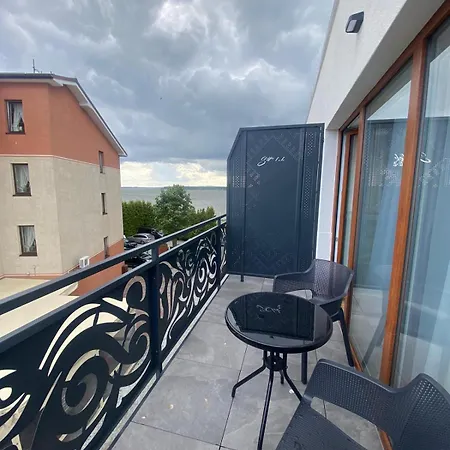 Apartman Solek, Hotelowe I Goscinne Ze Sniadaniem, Przyjazne Zwierzetom, Wyjatkowe, Z Widokiem Na Jezioro Jamno I W Bardzo Bliskiej Odleglosci Od Morza *