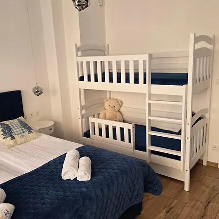 Apartamento Solek, Hotelowe I Goscinne Ze Sniadaniem, Przyjazne Zwierzetom, Wyjatkowe, Z Widokiem Na Jezioro Jamno I W Bardzo Bliskiej Odleglosci Od Morza *